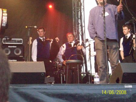 Qu'est-ce qu'on attend ?